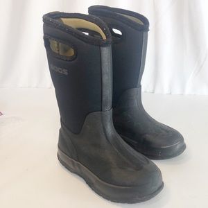 Bog Kids Black Insulated Boots 12